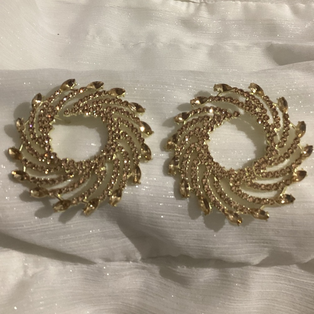 🥂Gold Tone Champagne Colored Crystal Spiral Fan Firework Earrings
